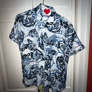 Robert Graham Exclusive